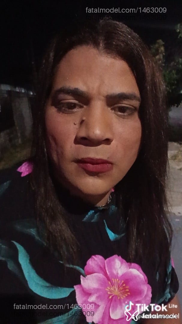 Acompanhante travesti morena (o) de olhos castanhos - Verônica Vitoria