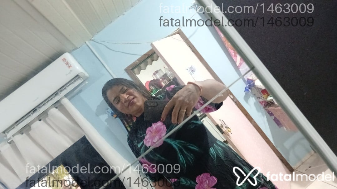 Acompanhante travesti morena (o) de olhos castanhos - Verônica Vitoria
