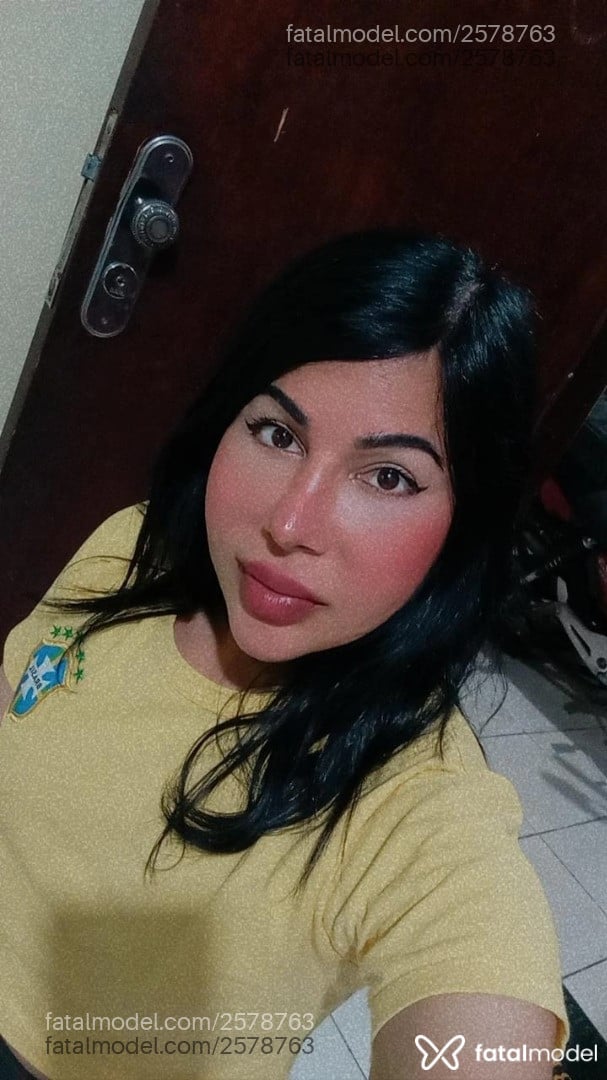 Acompanhante mulher trans morena (o) de olhos castanhos em Goiânia - Erica Monique