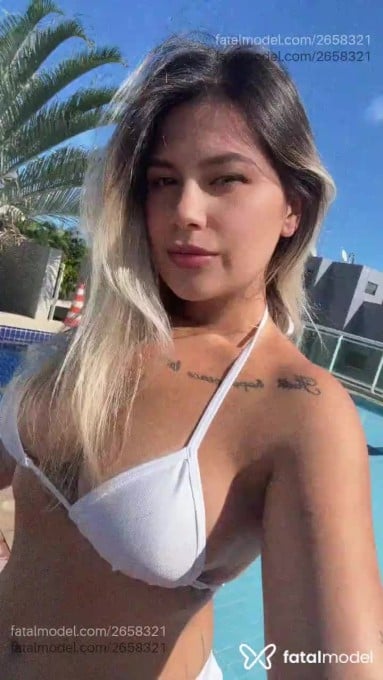Acompanhante mulher loira (o) de olhos mel em São Paulo Acompanhante mulher loira (o) de olhos mel em São Paulo - Mavi Lopes