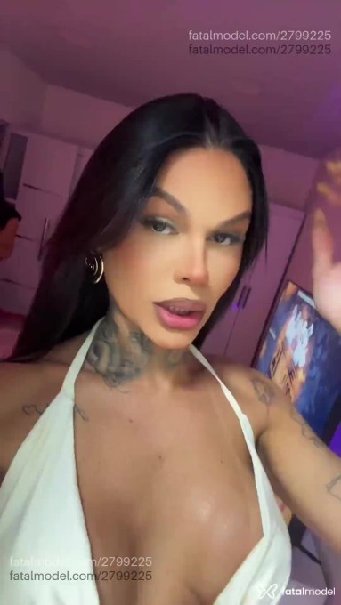 Acompanhante mulher trans loira (o) de olhos castanhos em Fortaleza Acompanhante mulher trans loira (o) de olhos castanhos em Fortaleza - Bela Layser