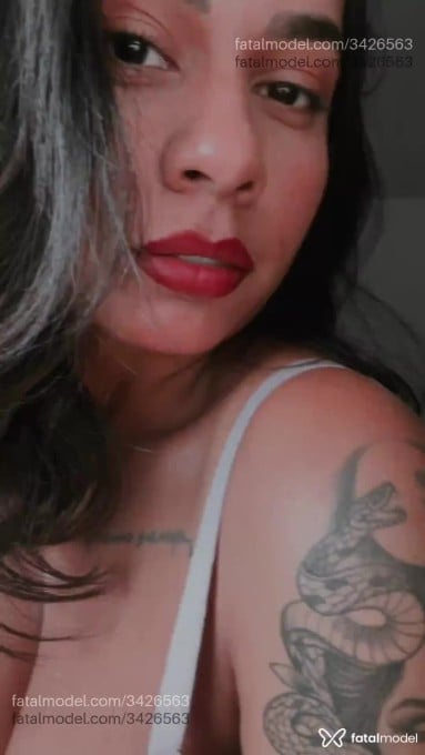 Acompanhante mulher morena (o) de olhos pretos em Santarém - Antonella