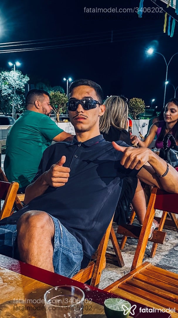 Acompanhante homem morena (o) de olhos pretos em Anápolis - Felipe