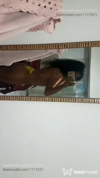Acompanhante mulher trans morena (o) de olhos castanhos em Nova Friburgo Acompanhante mulher trans morena (o) de olhos castanhos em Nova Friburgo - Lua
