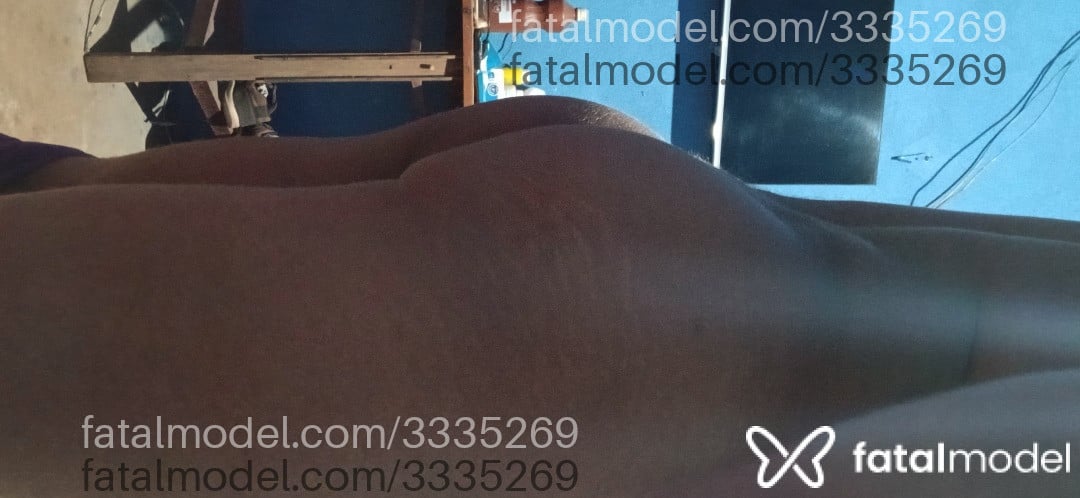 Acompanhante homem com cabelo castanho de olhos castanhos - Val