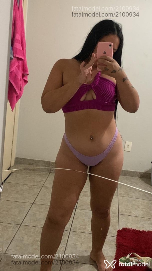 Acompanhante mulher morena (o) de olhos pretos - Jadee Acompanhante mulher morena (o) de olhos pretos - Jadee