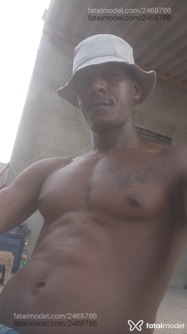 Acompanhante homem morena (o) de olhos pretos em Goianésia Acompanhante homem morena (o) de olhos pretos em Goianésia - Realizadodeprazer