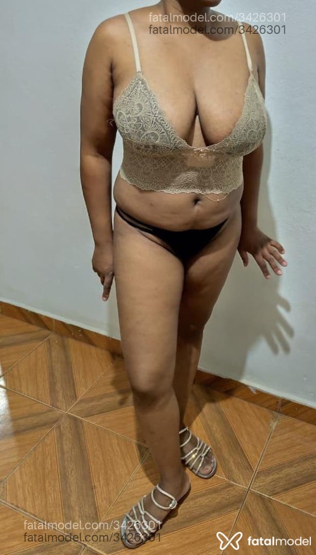 Acompanhante mulher morena (o) de olhos castanhos em Divinópolis - Amanda
