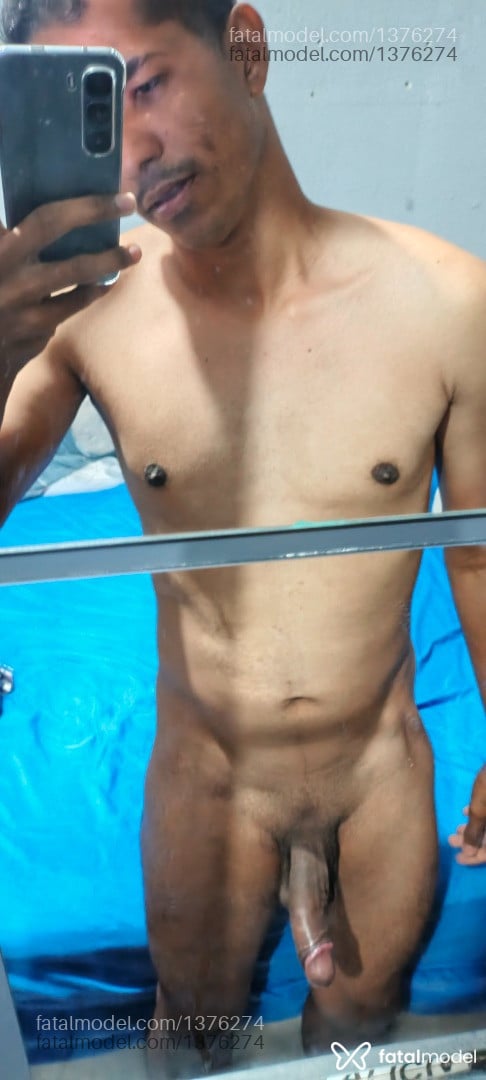 Acompanhante homem morena (o) de olhos castanhos em Ubatuba - Maycon