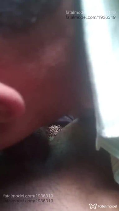 Acompanhante homem com cabelo castanho de olhos castanhos em São João da Boa Vista Acompanhante homem com cabelo castanho de olhos castanhos em São João da Boa Vista - Negraomavango