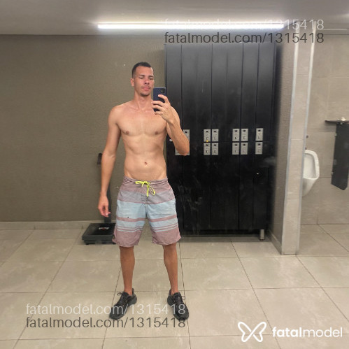 Acompanhante homem com cabelo castanho de olhos mel - Guilherme Grossão Acompanhante homem com cabelo castanho de olhos mel - Guilherme Grossão