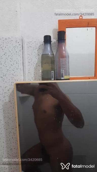 Acompanhante homem morena (o) de olhos pretos em Santarém - Nickioliveir
