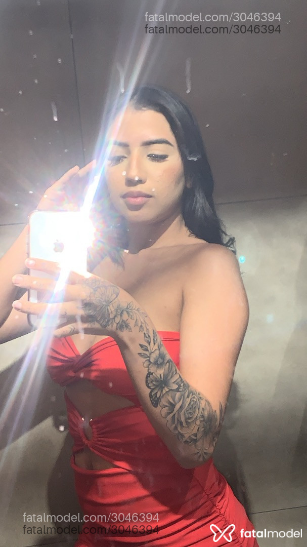 Acompanhante mulher morena (o) de olhos castanhos - Rafaella Acompanhante mulher morena (o) de olhos castanhos - Rafaella