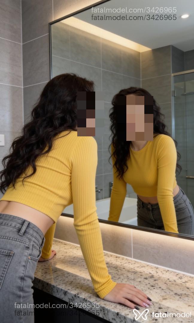 Acompanhante mulher com cabelo castanho de olhos verdes em Virtual - Mistério