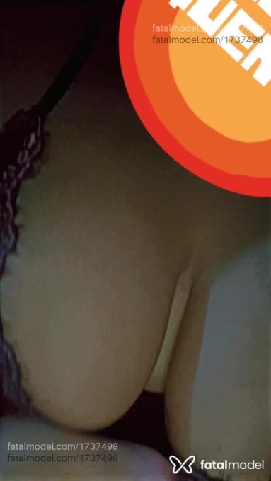 Acompanhante mulher morena (o) de olhos castanhos em Porto Velho Acompanhante mulher morena (o) de olhos castanhos em Porto Velho - Camila