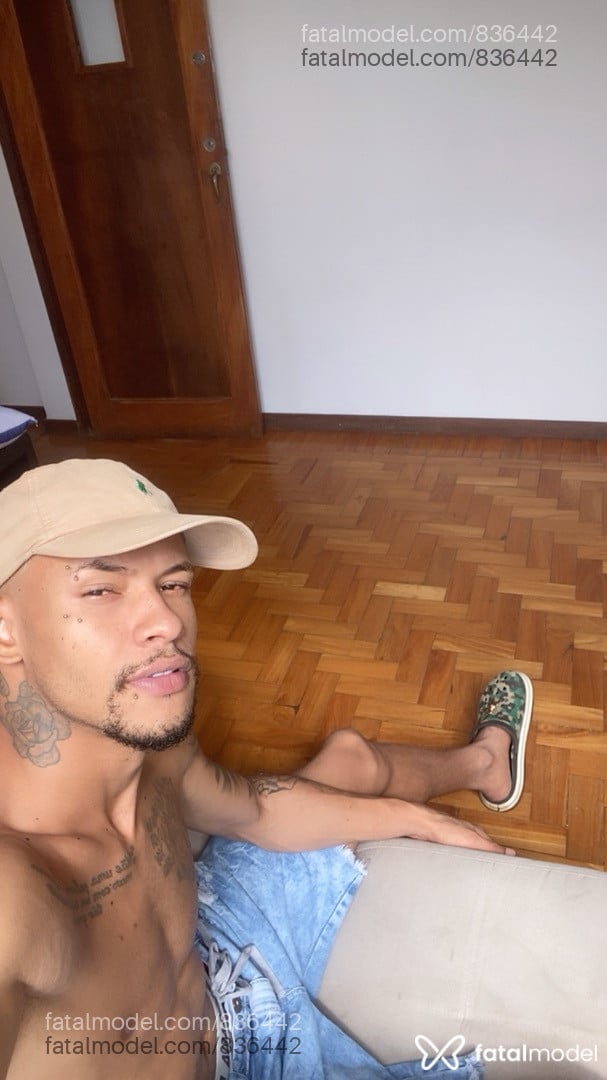 Acompanhante homem loira (o) de olhos azuis em Belo Horizonte - LÉO MORGANS
