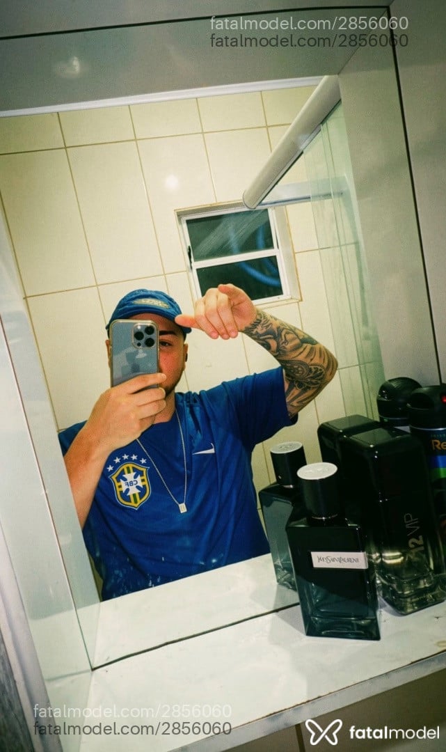 Acompanhante homem morena (o) de olhos verdes em Gravataí - Lucas Eduardo