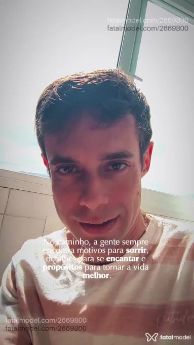 Acompanhante homem com cabelo castanho de olhos castanhos em Florianópolis Acompanhante homem com cabelo castanho de olhos castanhos em Florianópolis - Klaus