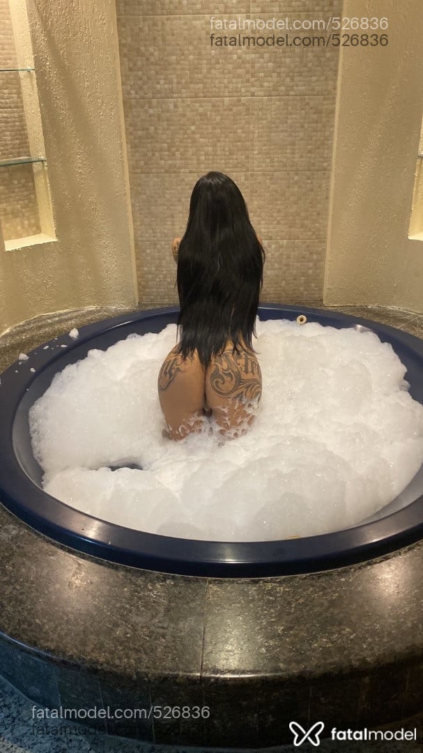 Acompanhante travesti morena (o) de olhos castanhos em Maceió - Larissa Manoela