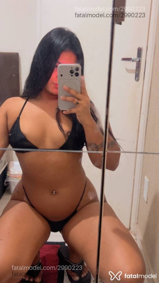 Acompanhante mulher morena (o) de olhos castanhos - Indianara