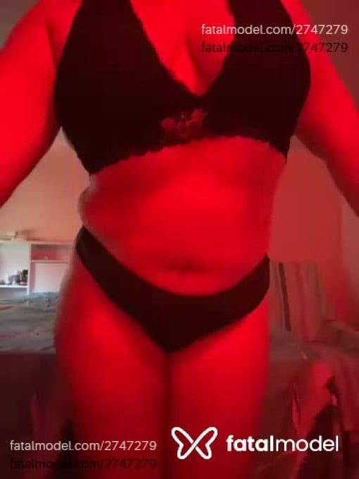 Acompanhante mulher com cabelo castanho de olhos pretos - Amanda
