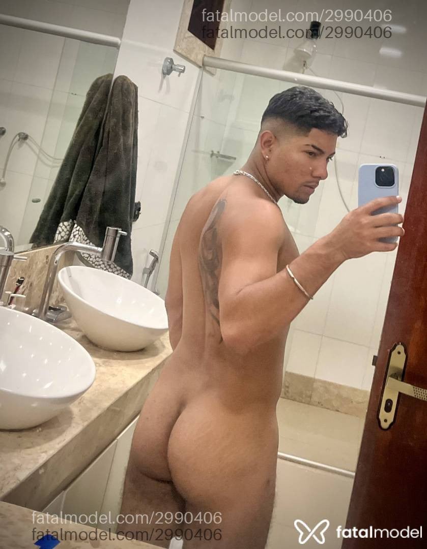Acompanhante homem morena (o) de olhos pretos - NovinhoBh