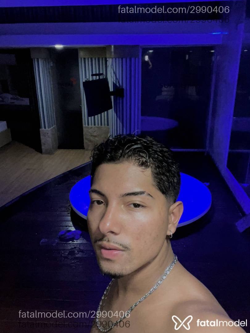Acompanhante homem morena (o) de olhos pretos - NovinhoBh