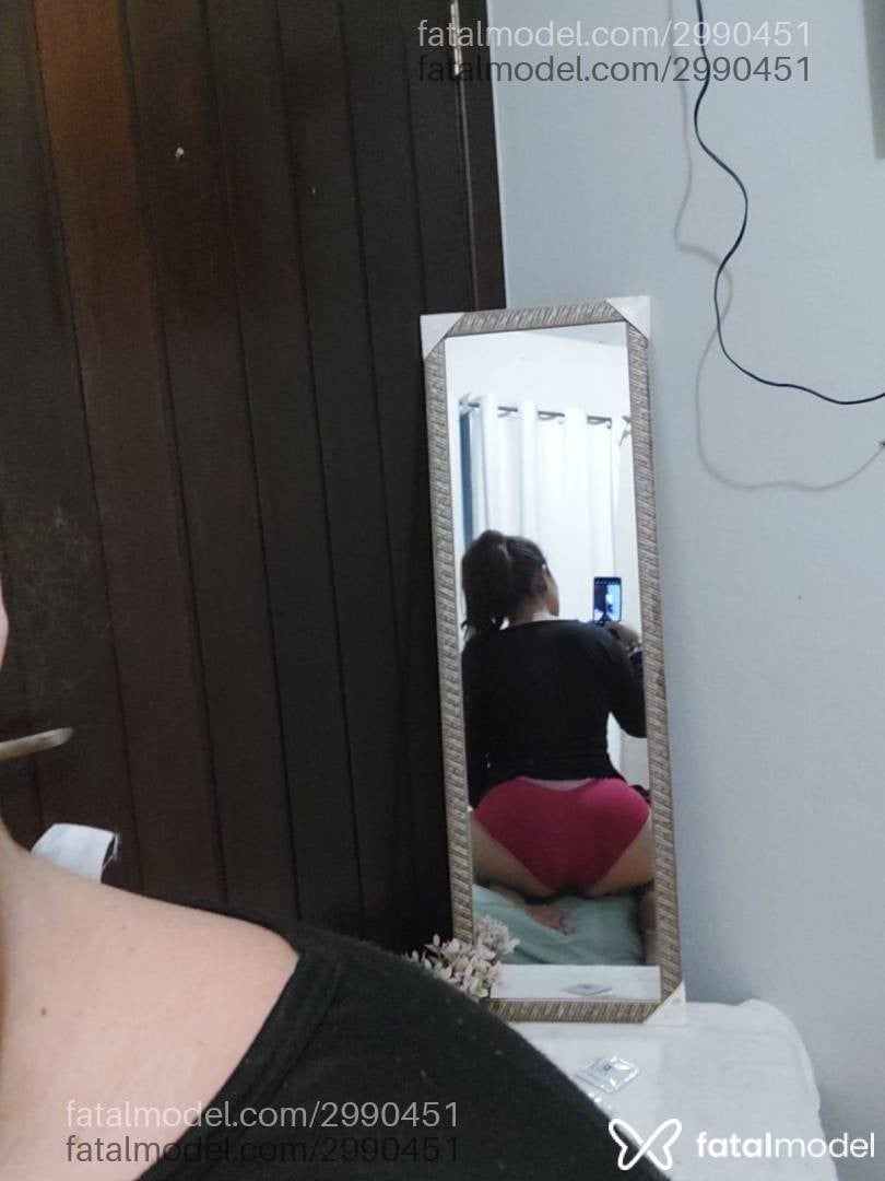 Acompanhante mulher com cabelo castanho de olhos castanhos - Natyelly