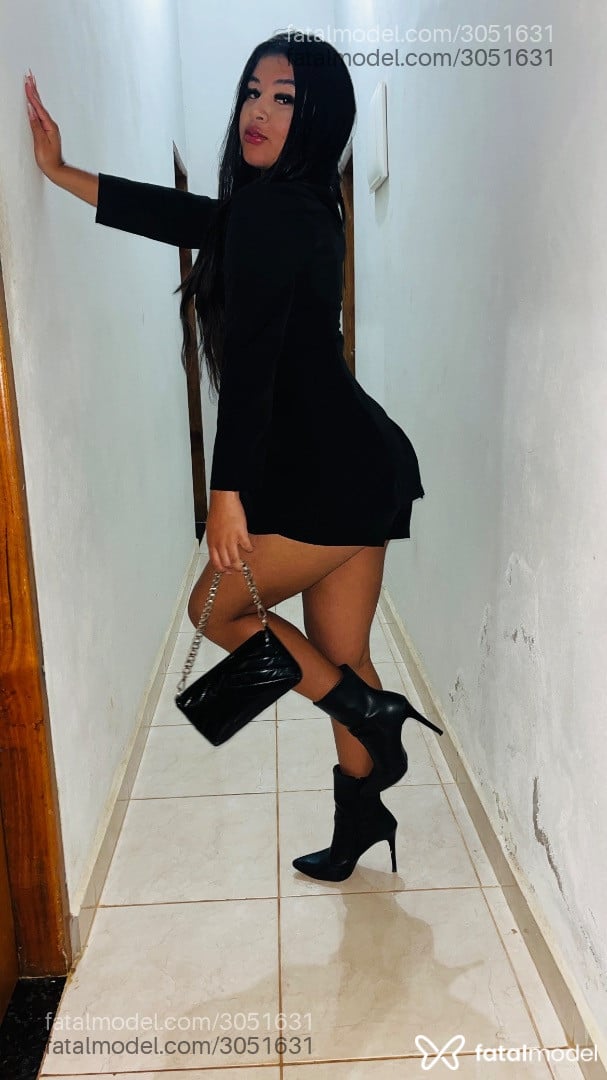 Acompanhante mulher com cabelo castanho de olhos castanhos em Ilicínea - Luísa Santos