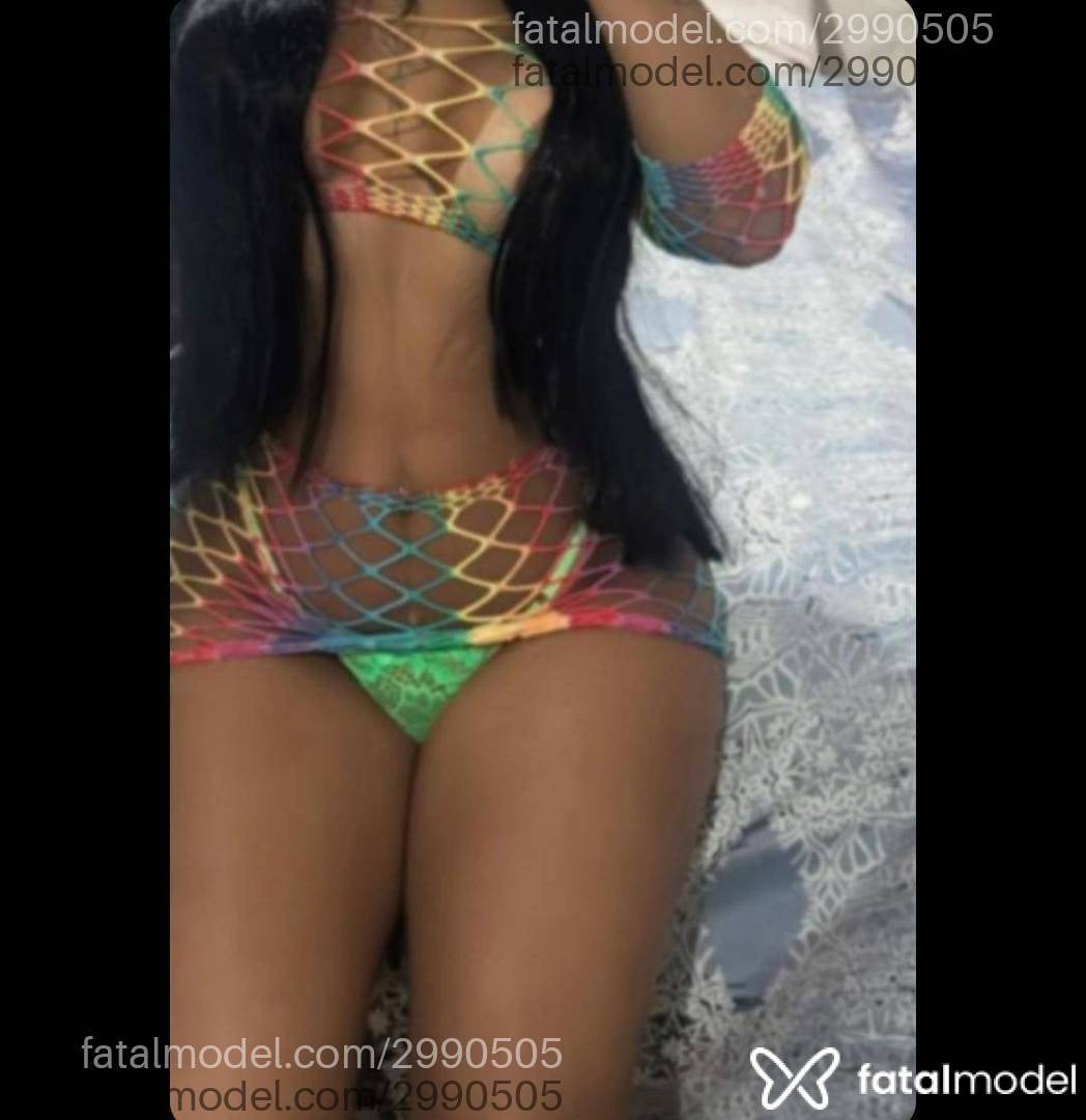 Acompanhante mulher com cabelo castanho de olhos pretos em Guaratinguetá Acompanhante mulher com cabelo castanho de olhos pretos em Guaratinguetá - Nicoly