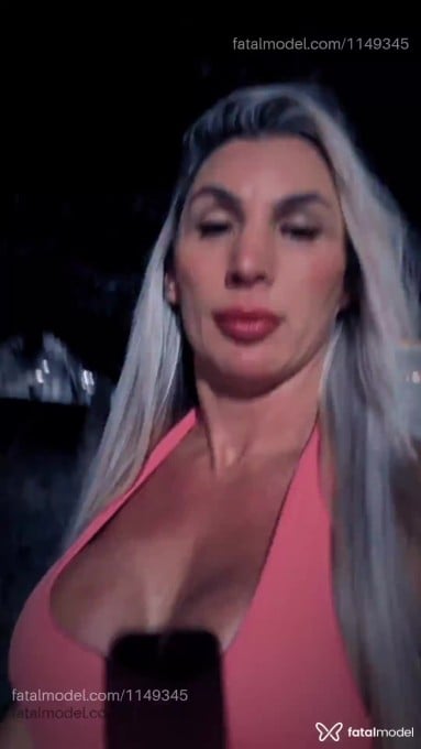 Acompanhante travesti loira (o) de olhos mel em Brasília - Renata Alves