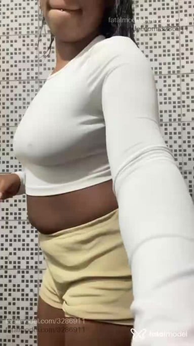 Acompanhante mulher morena (o) de olhos mel - Aline