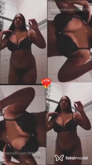 Acompanhante mulher com cabelo castanho de olhos mel em Catalão - Rafaelly Souza