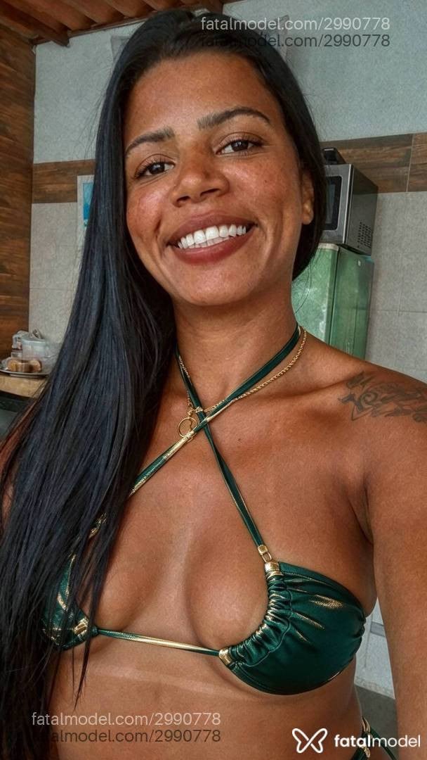 Acompanhante mulher morena (o) de olhos pretos - Dandara Couto