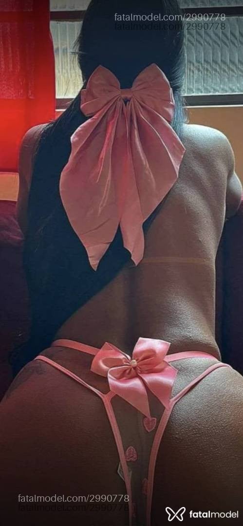 Acompanhante mulher morena (o) de olhos pretos - Dandara Couto