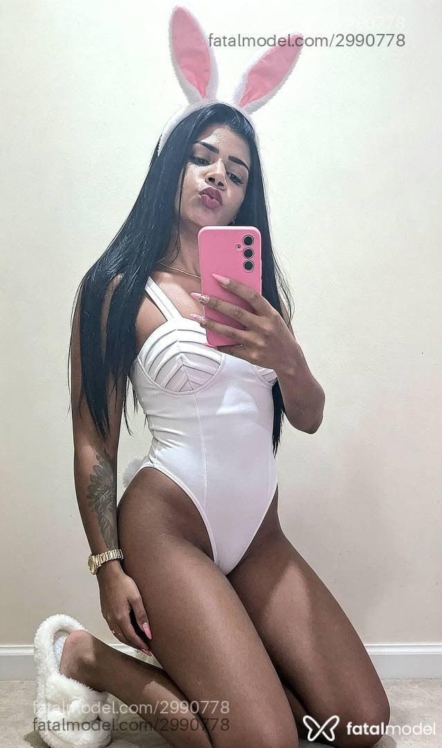 Acompanhante mulher morena (o) de olhos pretos - Dandara Couto Acompanhante mulher morena (o) de olhos pretos - Dandara Couto