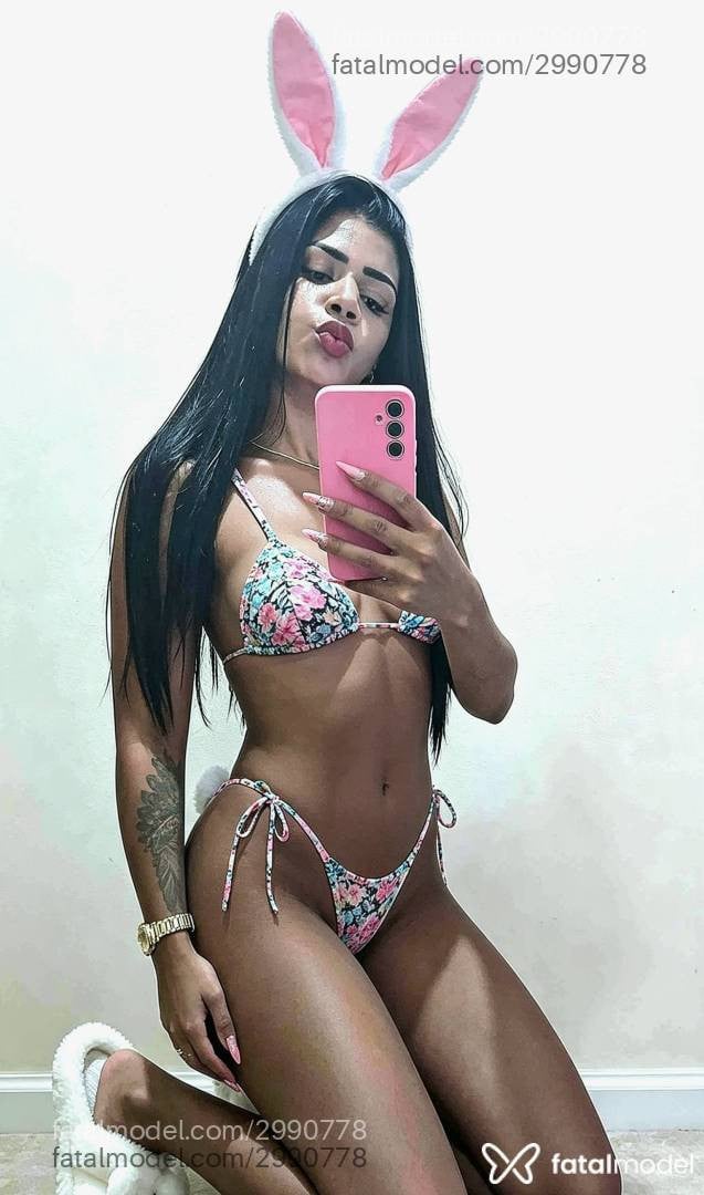 Acompanhante mulher morena (o) de olhos pretos - Dandara Couto