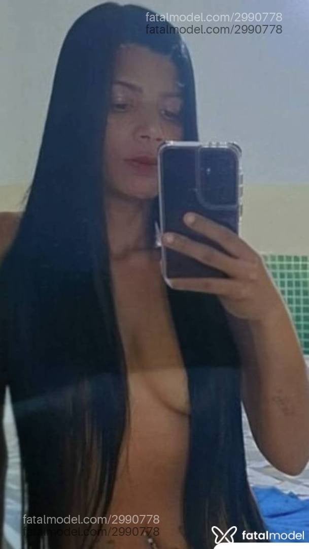 Acompanhante mulher morena (o) de olhos pretos - Dandara Couto
