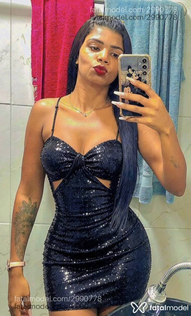 Acompanhante mulher morena (o) de olhos pretos - Dandara Couto