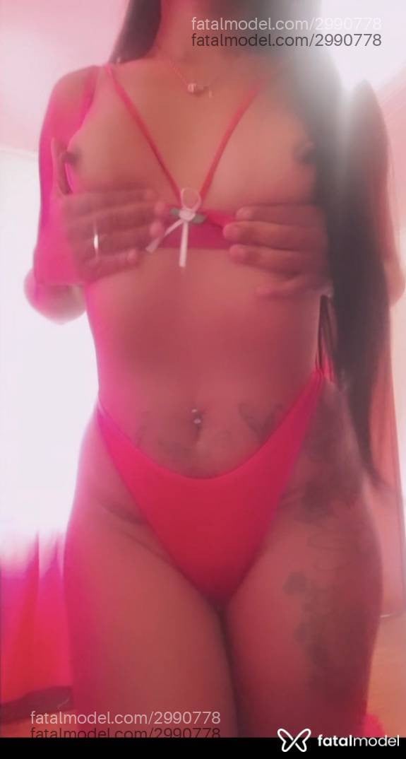 Acompanhante mulher morena (o) de olhos pretos - Dandara Couto