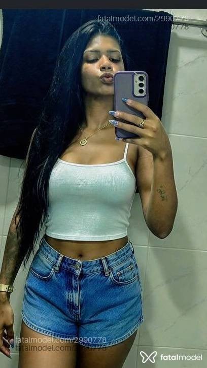 Acompanhante mulher morena (o) de olhos pretos - Dandara Couto