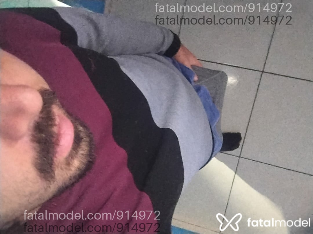 Acompanhante homem morena (o) de olhos castanhos em Matinhos - Lucas