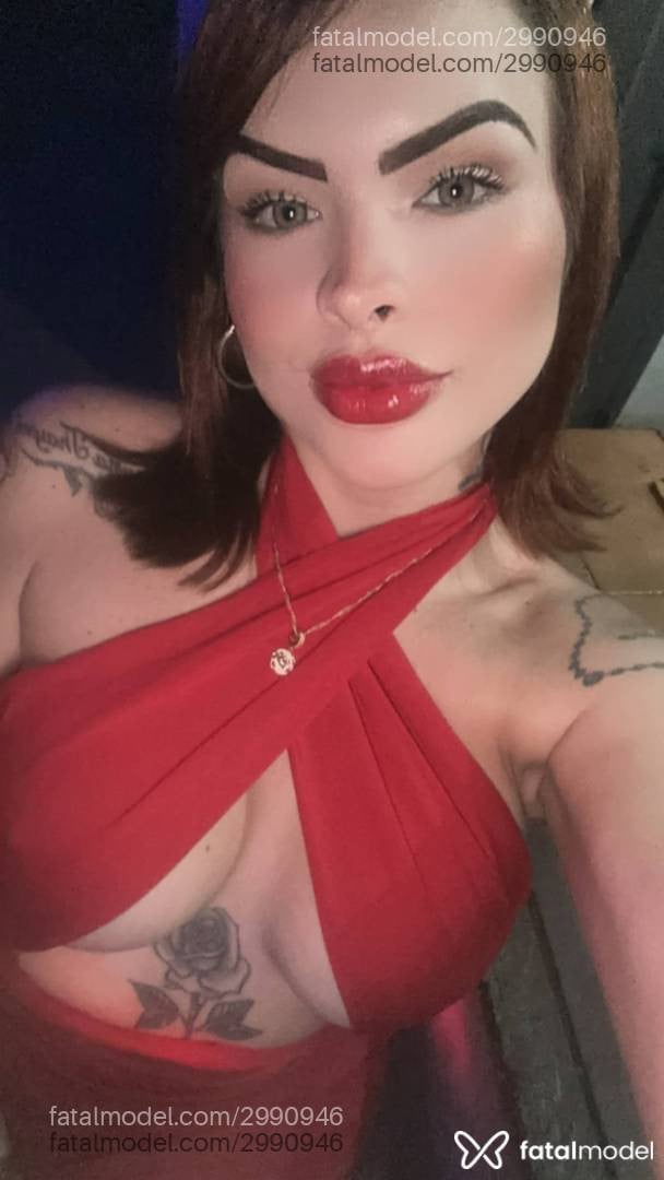 Acompanhante mulher ruiva (o) de olhos castanhos em Uberlândia - Valentina