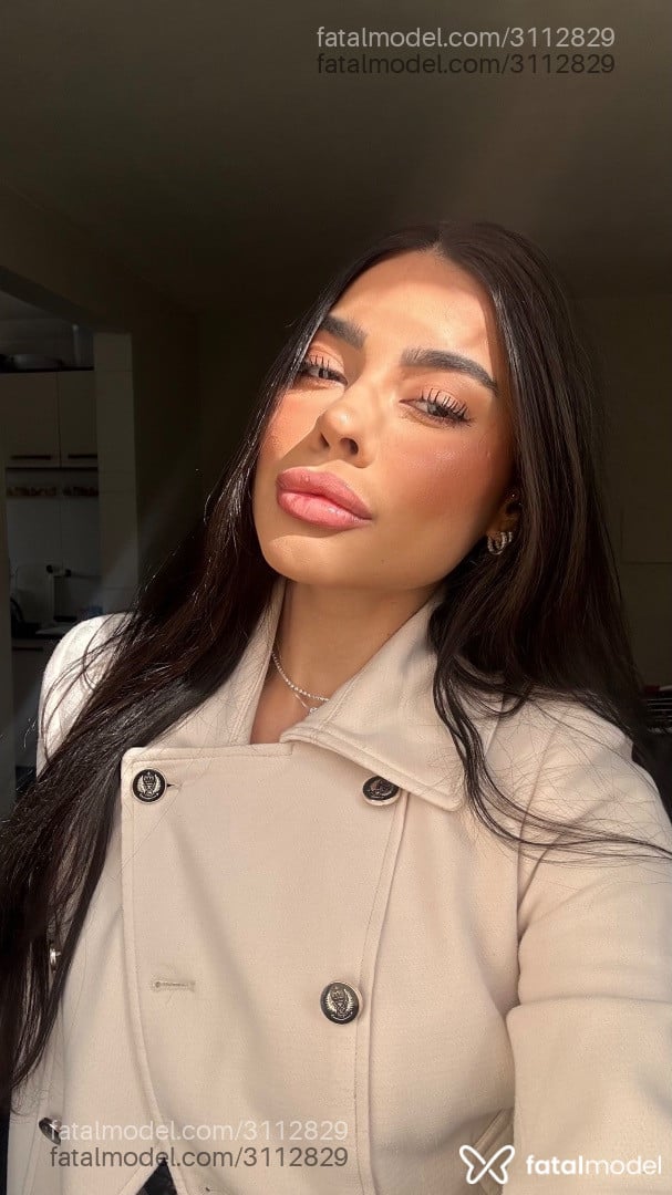 Acompanhante mulher morena (o) de olhos castanhos em Curitiba - Marjorie Lopes