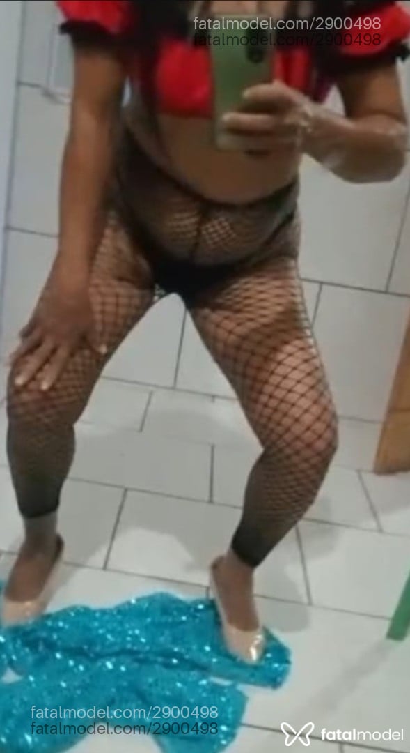 Acompanhante mulher com cabelo castanho de olhos castanhos - Sol