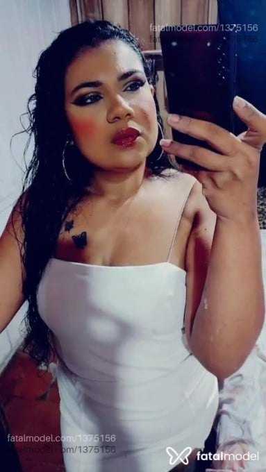 Acompanhante mulher morena (o) de olhos castanhos em Jaraguá do Sul Acompanhante mulher morena (o) de olhos castanhos em Jaraguá do Sul - Yaraa