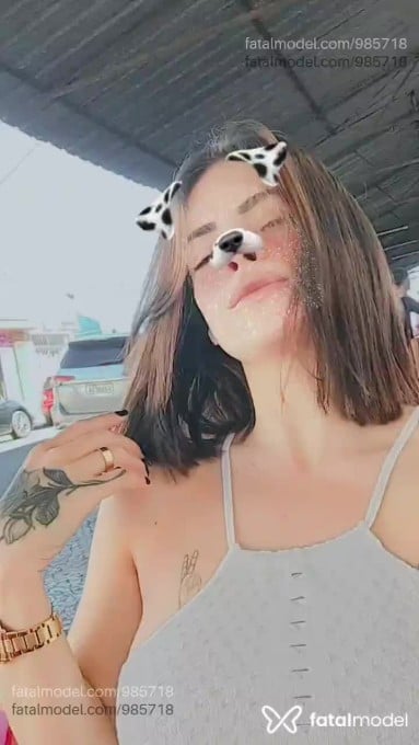 Acompanhante mulher com cabelo castanho de olhos mel em Itaí Acompanhante mulher com cabelo castanho de olhos mel em Itaí - Miia Ferraz