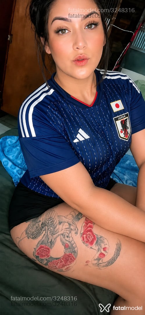 Acompanhante mulher com cabelo castanho de olhos castanhos em Campo Grande - Maah Takamura