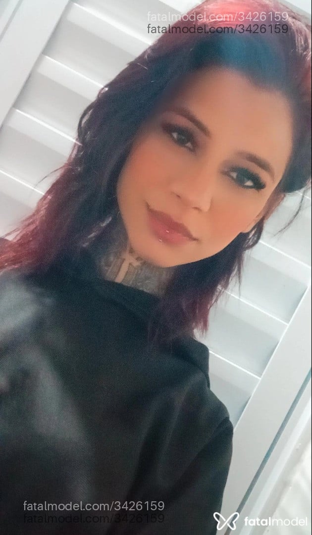 Acompanhante mulher ruiva (o) de olhos mel em Caraguatatuba Acompanhante mulher ruiva (o) de olhos mel em Caraguatatuba - Yara Castelli