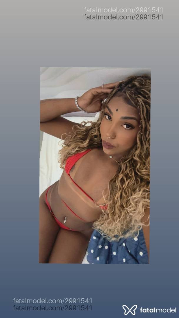 Acompanhante mulher morena (o) de olhos castanhos - Brunna Scarlett